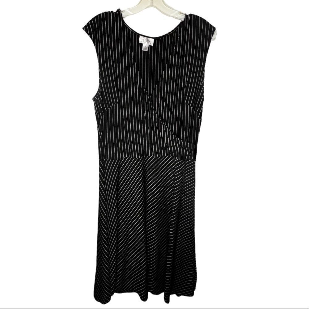 Loft Black Dress‎